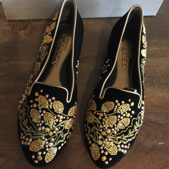 acorn smoking slippers